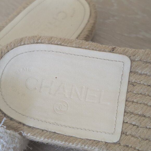 AUTHENTIC CHANEL SANDALS - Picture 3 of 3